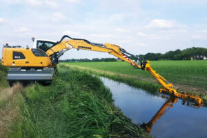 Herder mowing bucket